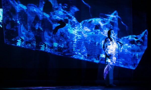 KOMUNIKACIJA EHOLOKACIJA - Jasna Hribernik - prikazna